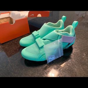Women’s Nike SuperRep Cycling Shoes Sz 9.5 Green